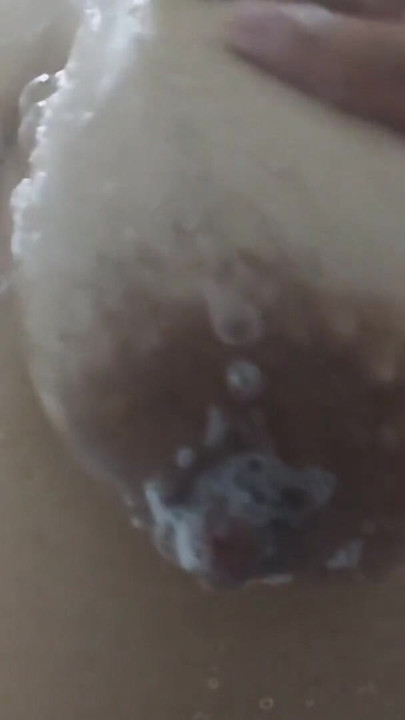 Come watch my sexy big breasts and big breasts 4 | Clip 1