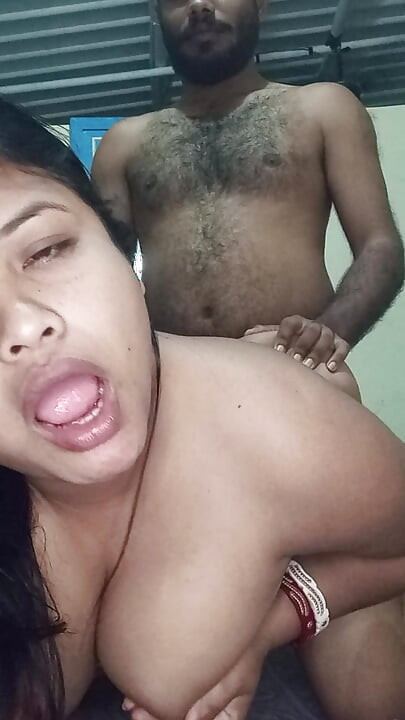 Marido e esposa em vídeo de boquete completo
