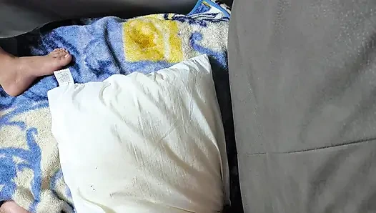 Секс мадам Рания, чернокожая делится женой, арабской