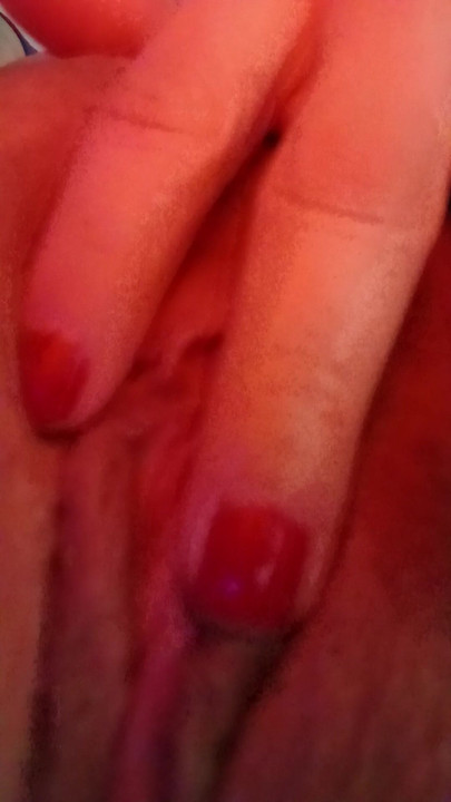 Im so wet baby come see