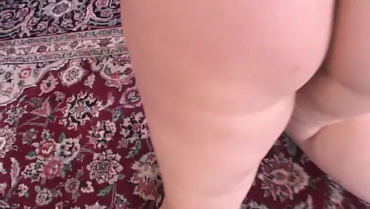 Große möpse, behaarter busch, weiche kurven, hübsches gesicht