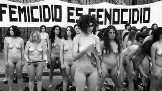 Protesto de nudez na argentina