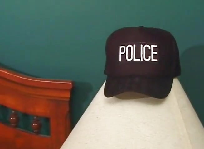 Eşcinsel yatakta sert sikişiyor