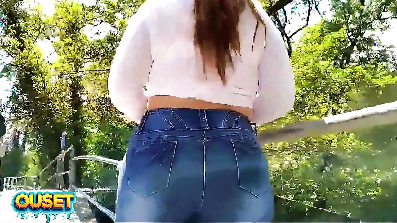 BIG ASS LATINA GETS HER ASS FUCKED IN THE RIVER