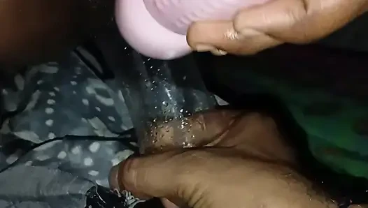 Kakak ipar berhubungan seks dengan botol hari ini