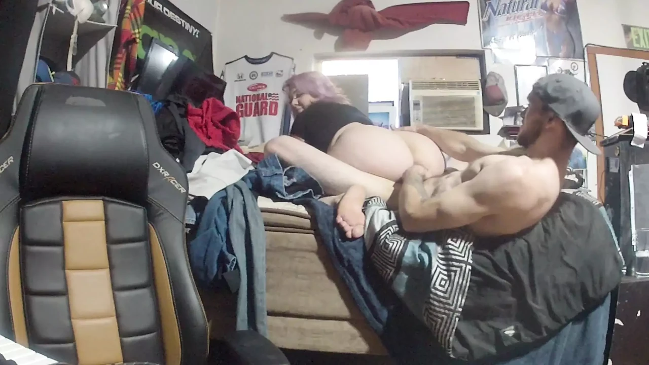 Girlfriend Zenuh Athena gets mounted and pounded