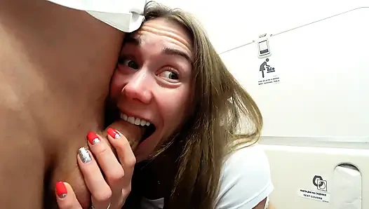 Mile high thrill: memek sempit mia bandini dientot habis-habisan sama kontol besar sampai lubangnya menganga lebar