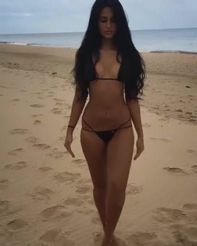 BRUNETTE