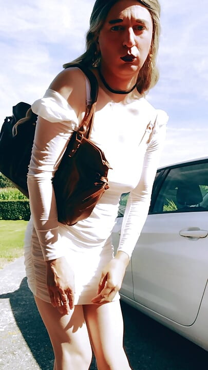 Before going to the wedding (Janelle_TS)