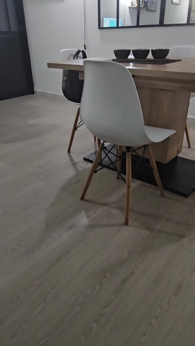 I get fucked in the office by my intern I heat him up and he fucks me like a good milf