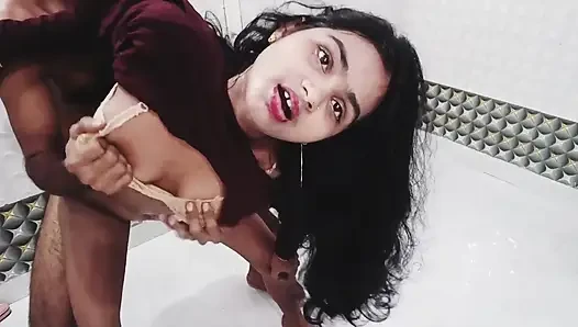 Indian Wife in Maroon Top Hot Oral Sex - Homemade Couple