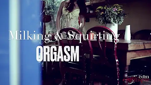 Martina violet - muncrat sampai banjir sperma