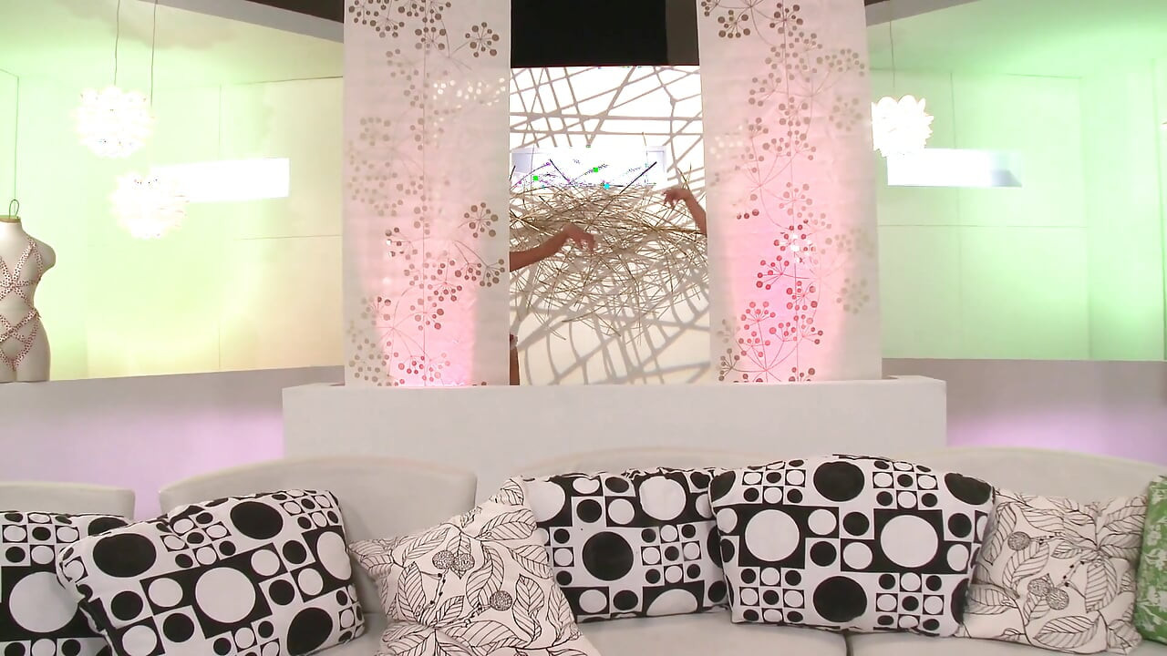 Aku akan mengambil beberapa gambar, lalu aku akan menembak beberapa air mani ke sekujur tubuhmu