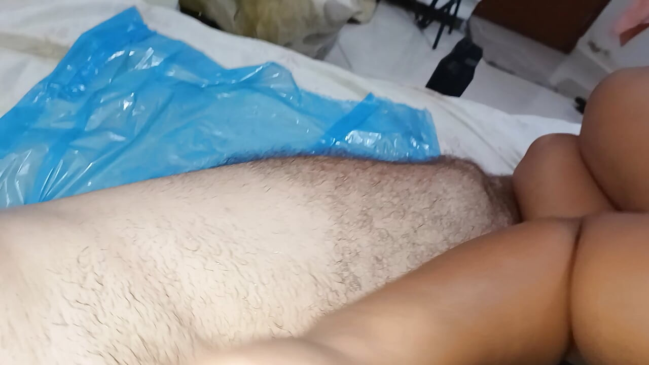 MAN WICHST IN JEDER HINSICHT, SIE LIEBT ES, EINEN SCHWANZ SCHLECHT ZU BEHANDELN