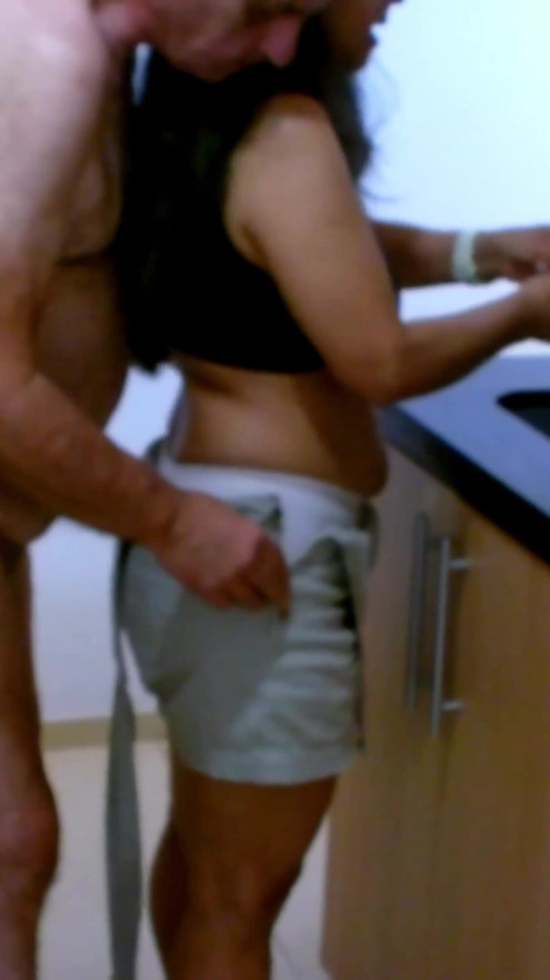 LATIN HOT DOG AND AREPA WITH ADAMANDEVE AND LUPO | Clip 1