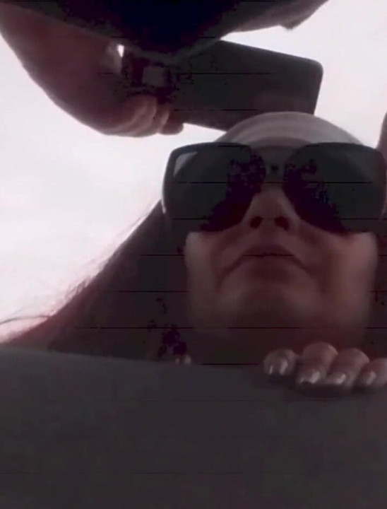 Prachtige milf pijpbeurt met cumshot
