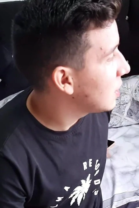 I'm Left Alone with My Stepsister and I Eat Her Delicious Pussy, She Gives Me a Delicious Deep Throat