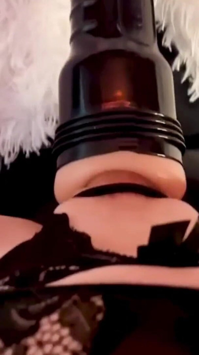 Fucking pussy and cumming abundantly | Clip 2