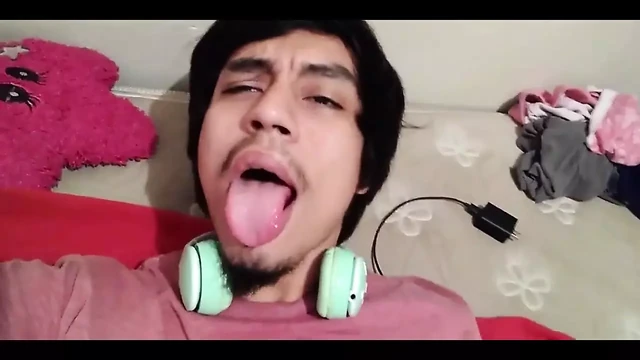 Masturbation in the Bed