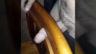 Fodendo uma cadeira com meu pau duro e molhado sem cortes no kik