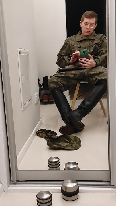 Gay Army Men Fun My Dick in Leather