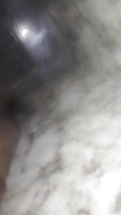 Bathroom shoot veri long time pamping