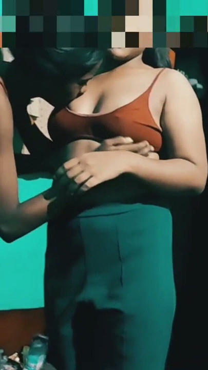 Desi Bhabhi se zabavlja sa svojim nestašnim devarom u seksi noći (hindu audio) | Isječak 1