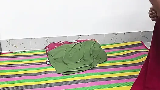 Okul hanımı eğlenmek için bana geldi, onu sikerken çok eğlendim