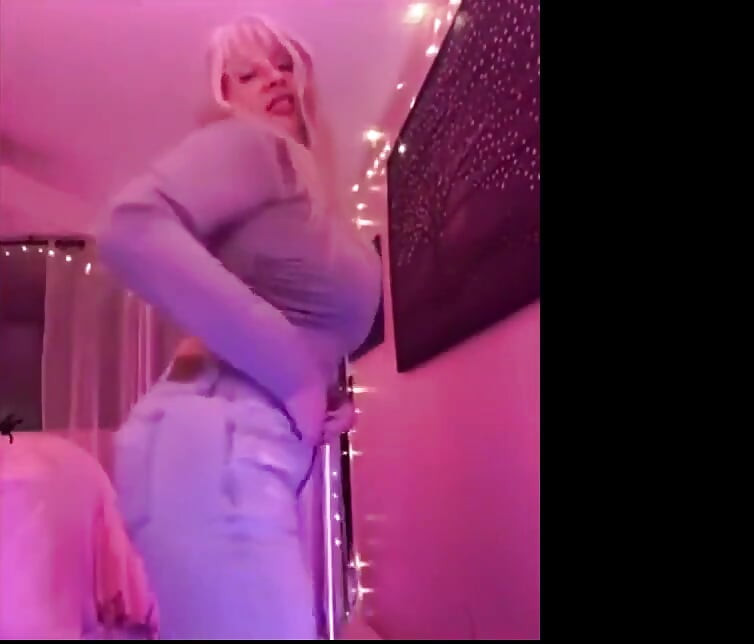 Strip dla mnie ojczym Rose Sike