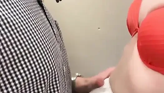 Быстрячок в примерочной