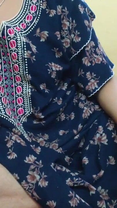 Bhabhi ki chut ki pyash bujhai devar ne chod kar | Clip 1