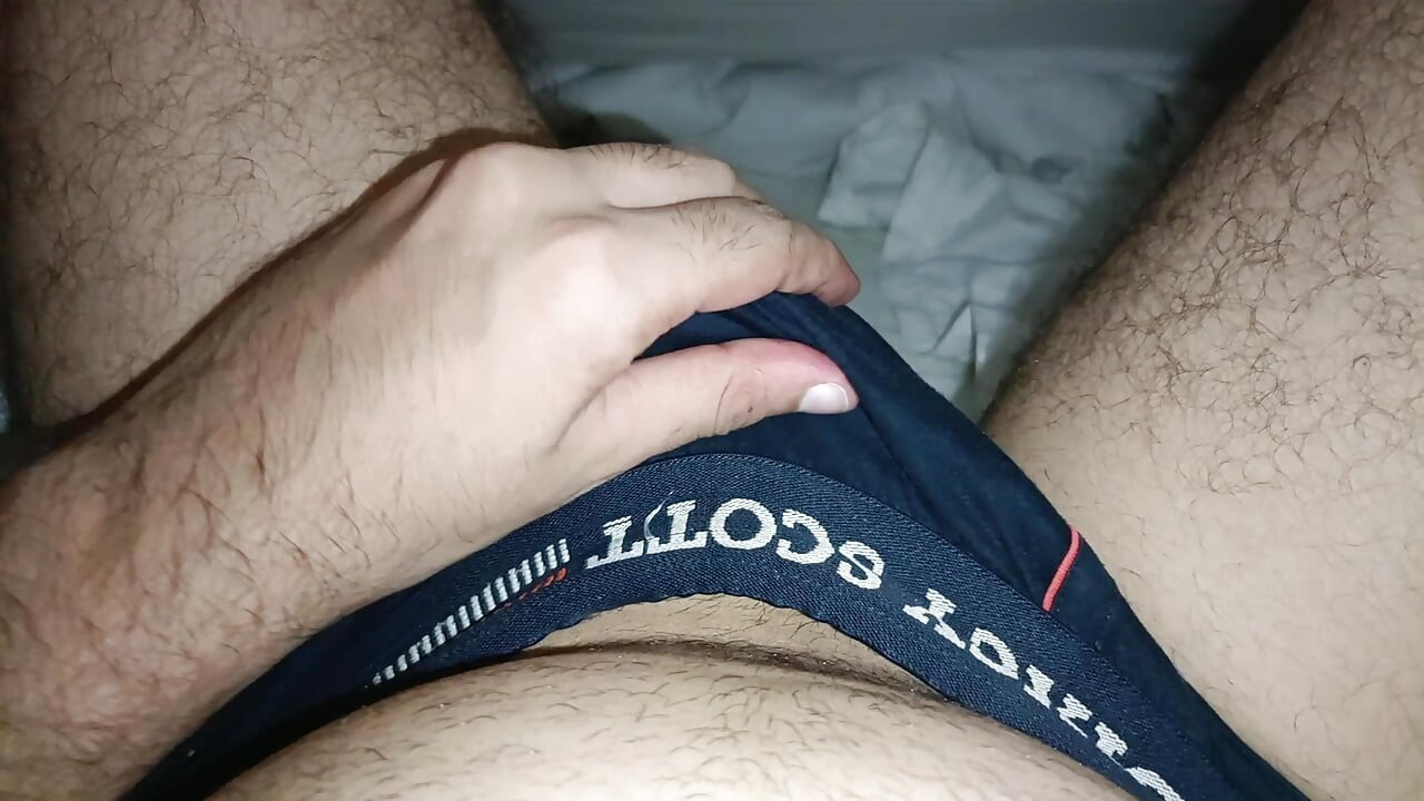 Секси мастурбация с огромен розов кур