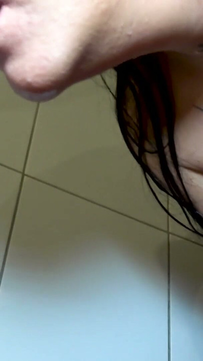 APRÈS LA SOIRÉE, PRENDRE UNE DOUCHE AVEC ASHLEY-CUMSTAR | Clip 2