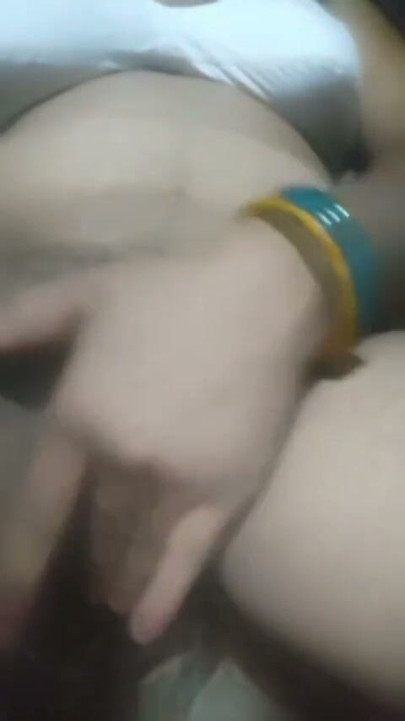 Desi landsby kvinne onanerer fitte vann for kjæresten Gassi Goody Sex Video | Klipp 1