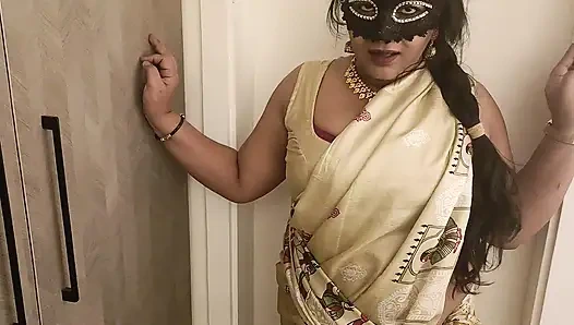 Spandana Sweety kiracıyla sikiliyor