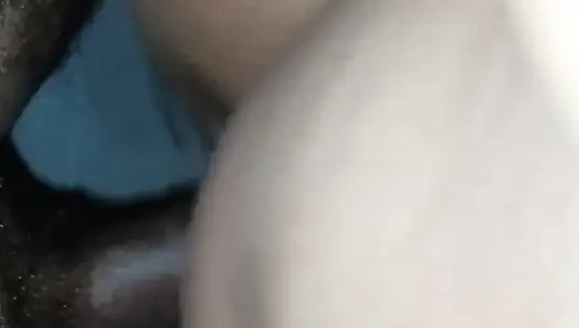 Mallu çift dün gece sikişiyor.