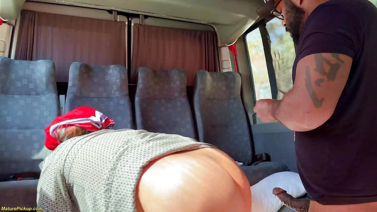 busty Mature picked up from street for BBC ass fucking