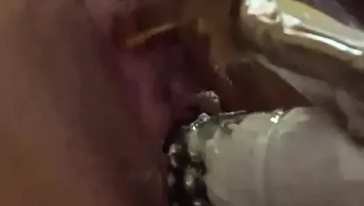 Amateur geile AMATEUR-MILF spielt mit sich selbst und kommt hart