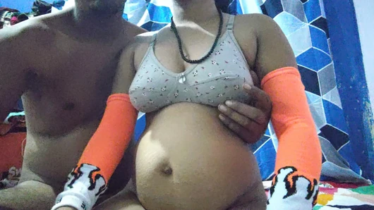 Rekaman seks pasangan india lagi asik nyepong pasangan india