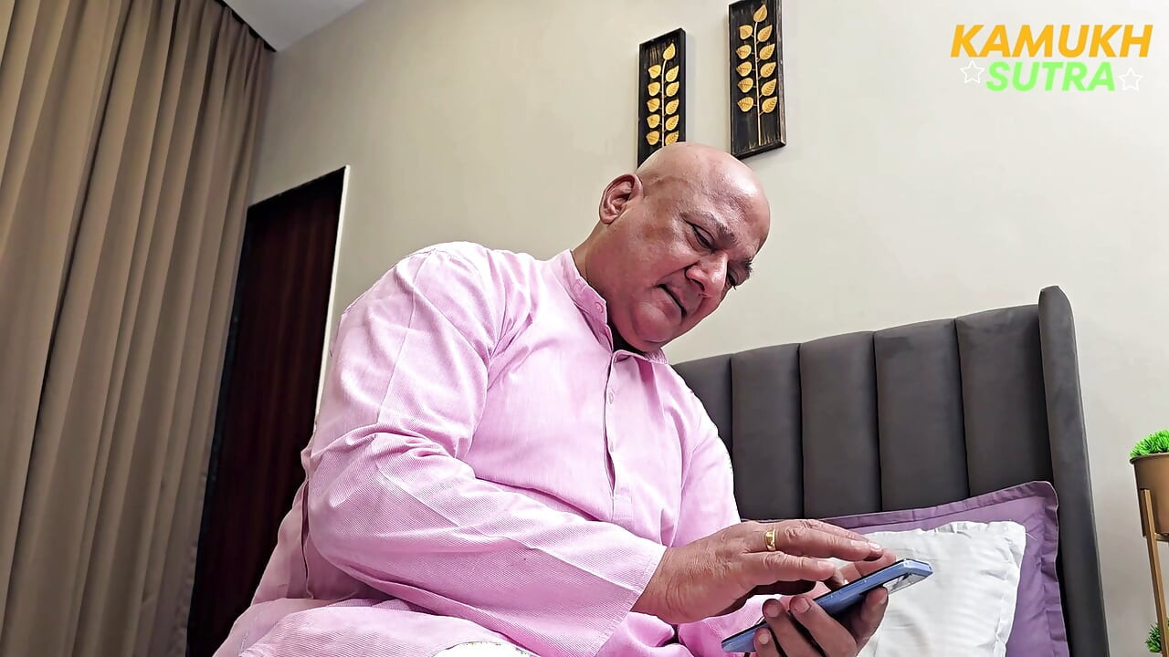 Old man hardcore sex with Indian step daughter licking pussy