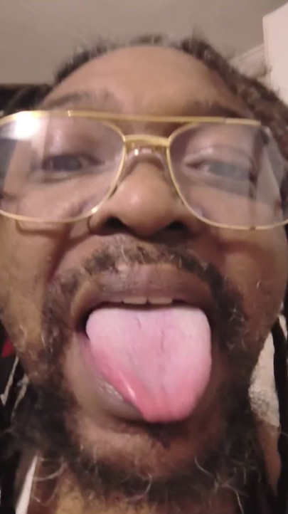 Distrează-te cu găuri de chiloți