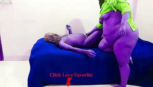 Orta yaşlı seksi ateşli üvey annem beni sikiyor!