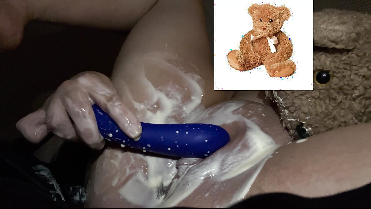 MY KINKY ARAB GIRL MASTUBATES WITH VIBRATOR & MY CUM ALL OVER HER CURVY BODY-  AMATEUR ARABIAN SNOWWHITE