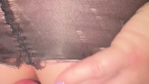 Kız arkadaşım ilk kez anal seks yapıyor ve ben götüne boşalıyorum.