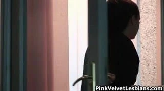 Brunette teen babe loves licking