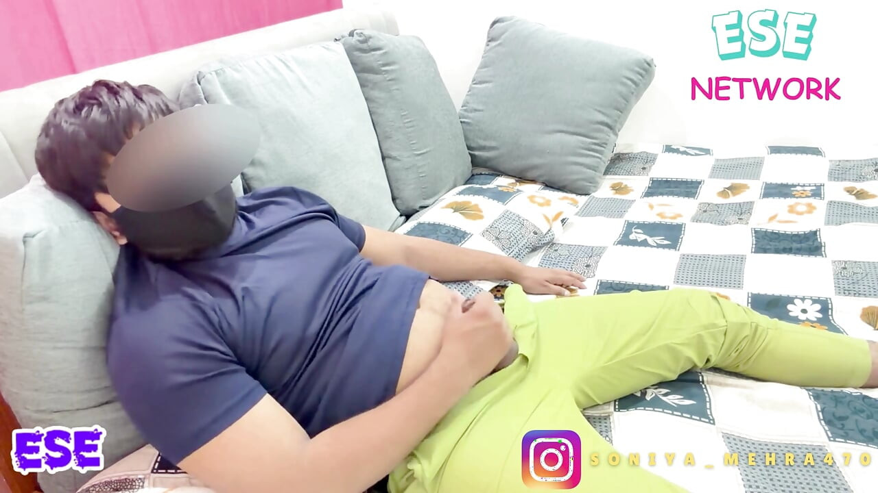 Biwi Ne kiya Mana Lekin Saali Ne Diya Poora Maja..