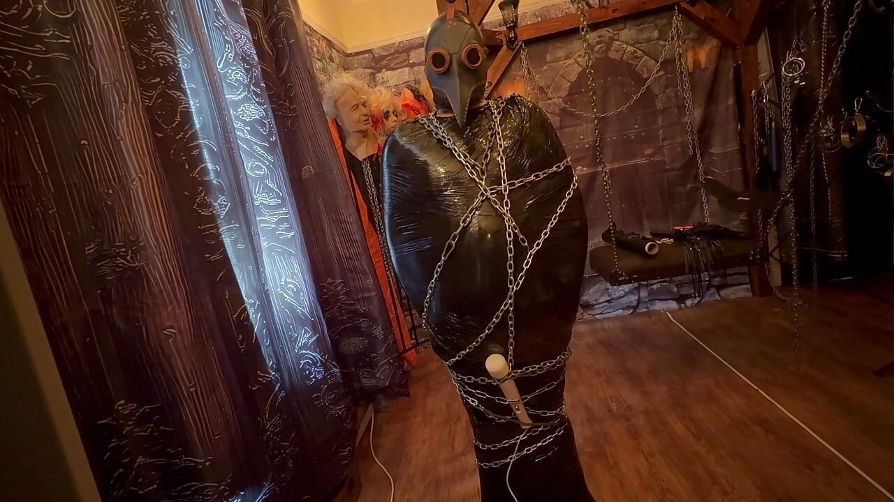 Part 1 :- Domina Satana & Bag Man pallets wrap and chains.