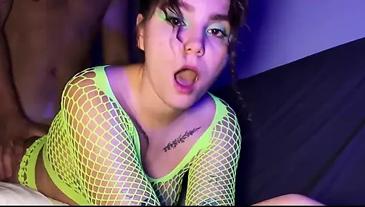 Ketemu sama cewek di pesta seks
