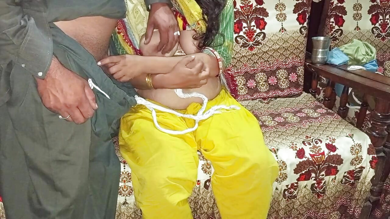 Sara khan ki new video bhabhi and dever sex alone in room