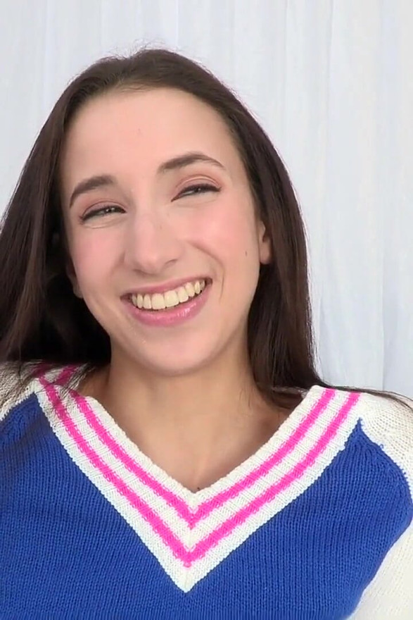 Teens Love Huge Cocks - Chris Devours Belle Knox's Dripping Wet Clam and Deep Fucks Her Before Blasting Jizz on Her Face